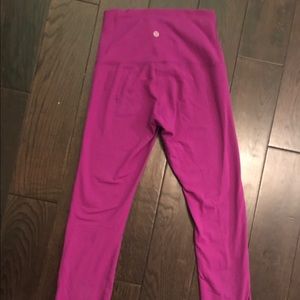 Lululemon Wunder under leggings size 4